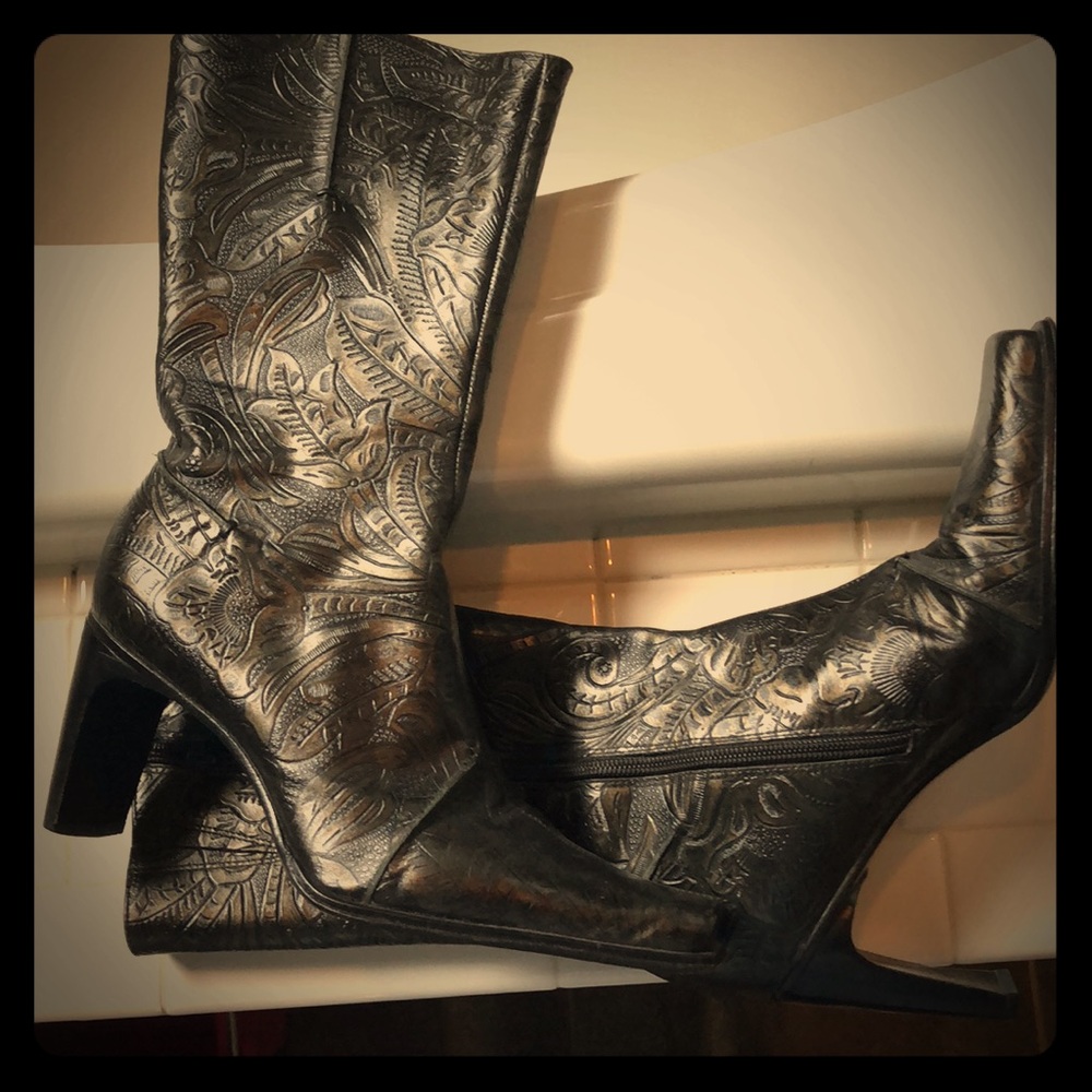 Antonio Melani beautiful cond! Glove fit.